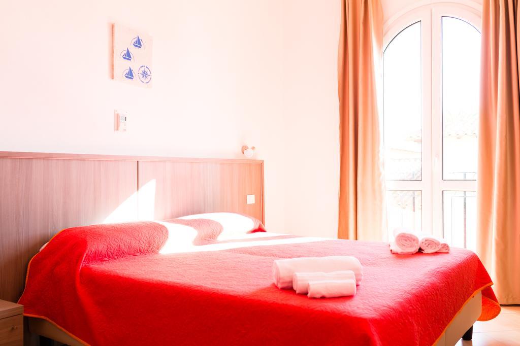 Muma Hostel SantʼAntìoco Eksteriør bilde