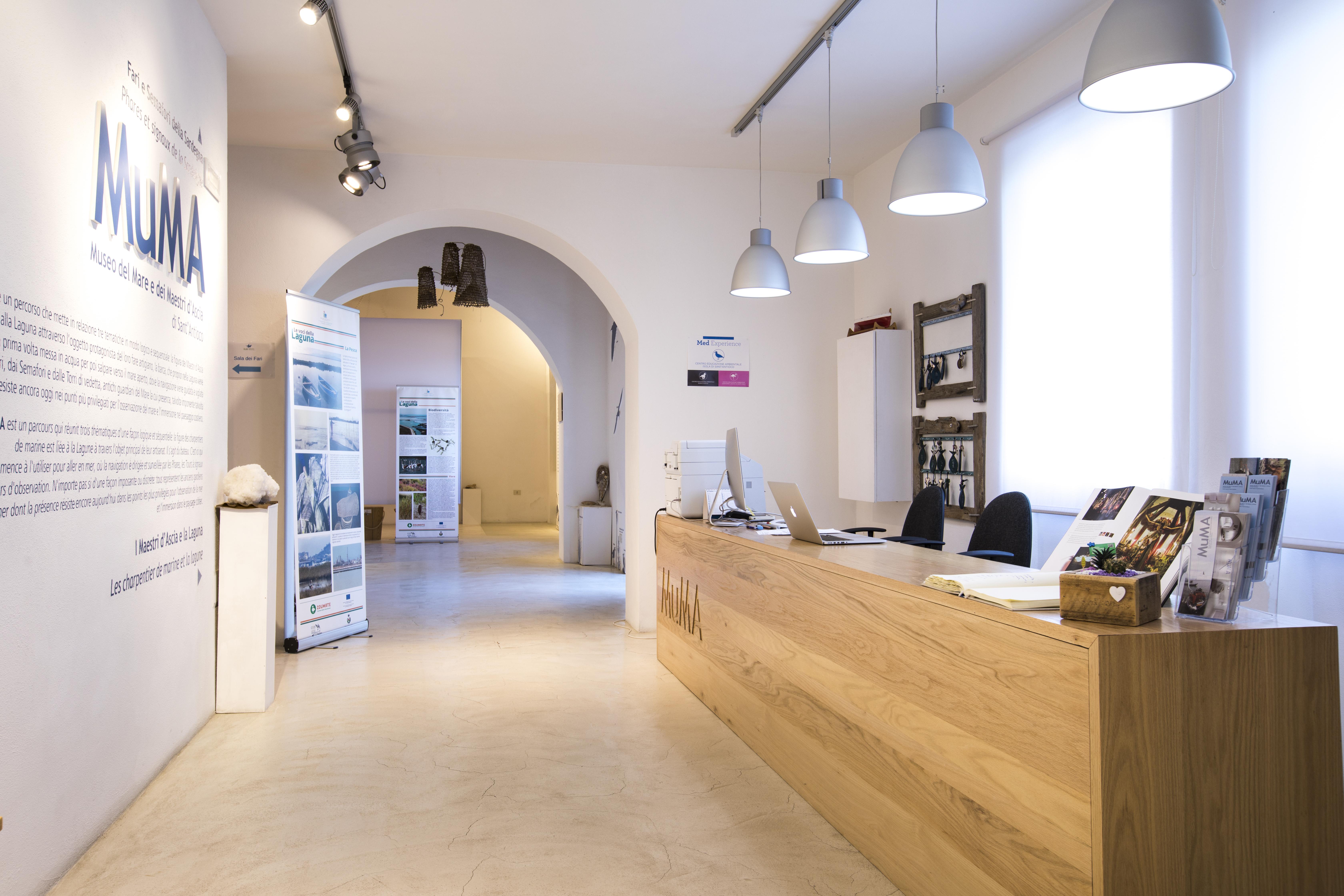 Muma Hostel SantʼAntìoco Eksteriør bilde