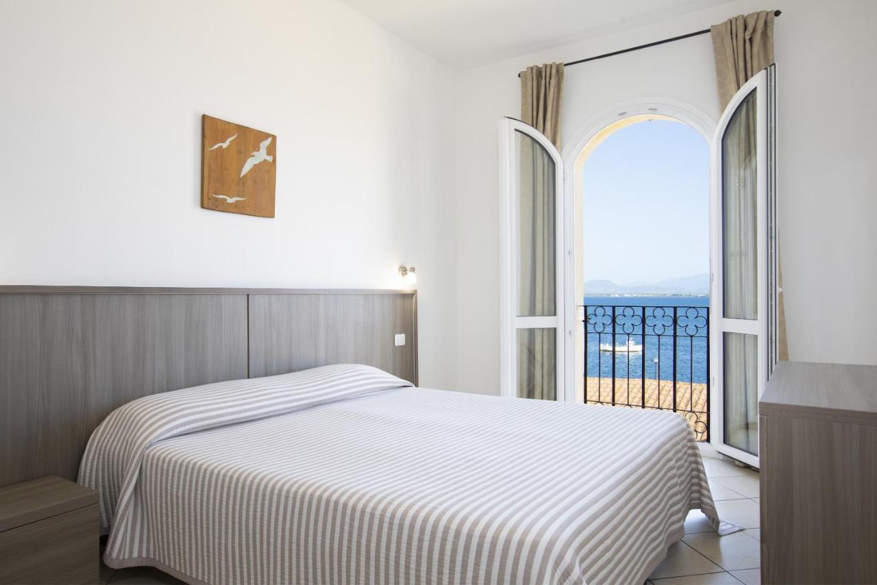 Muma Hostel SantʼAntìoco Eksteriør bilde